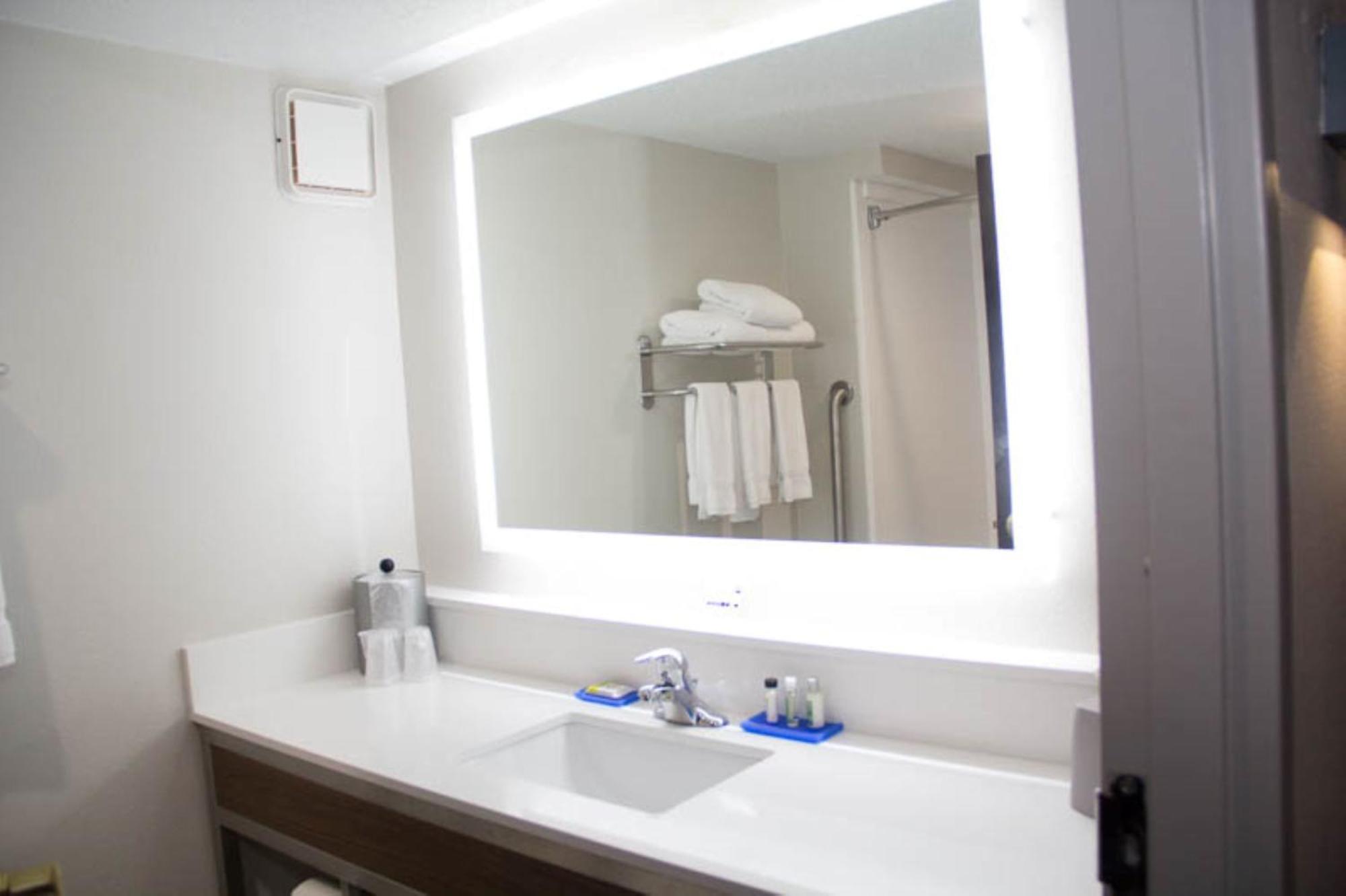 Holiday Inn Express & Suites Kings Mountain - Shelby Area By Ihg Ngoại thất bức ảnh